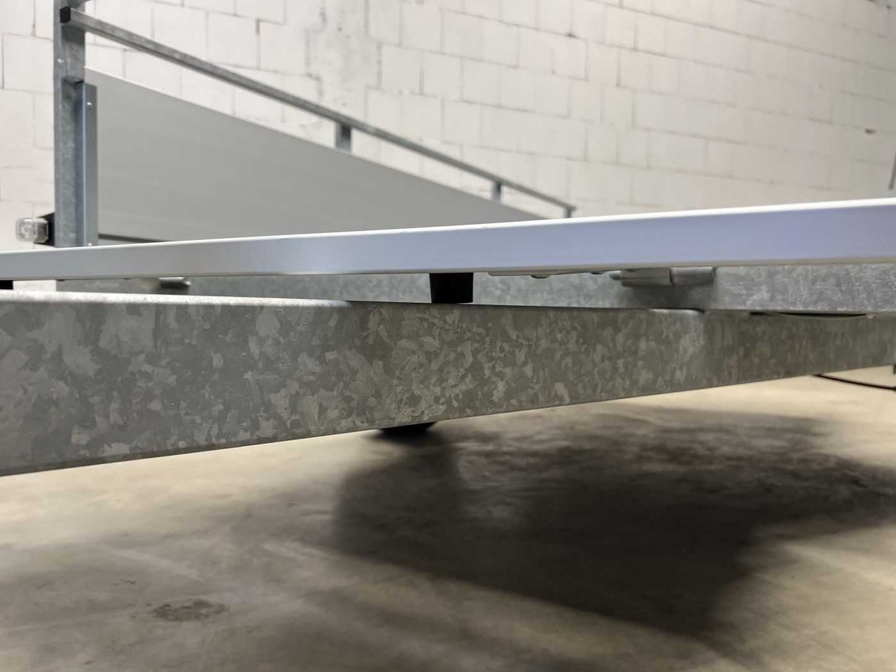 Reboque para carros novo ANSSEMS BSX 1350.251x130 Kastenanhänger gebremst: foto 12