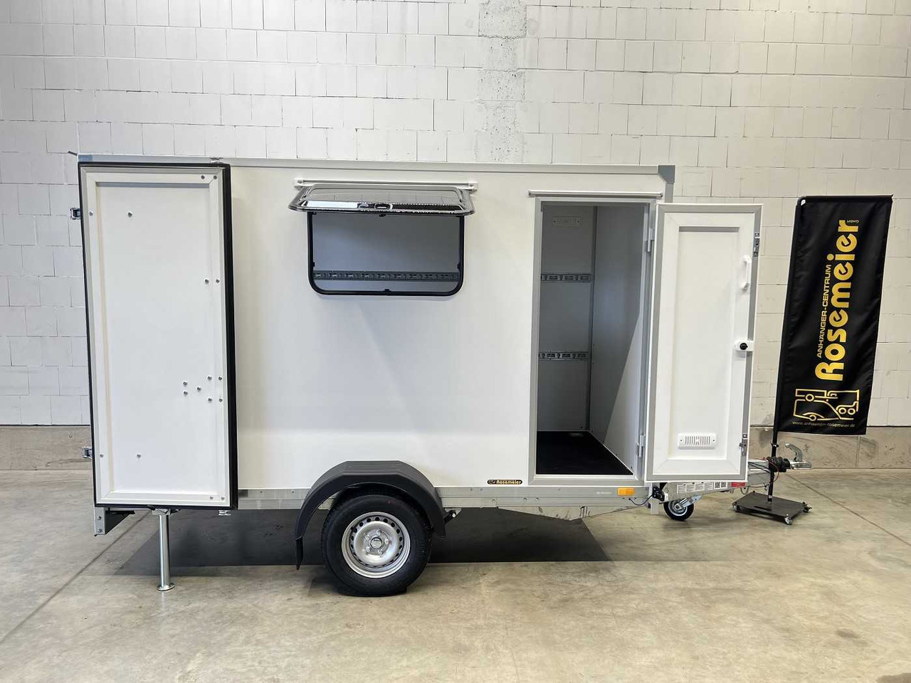 BLYSS F1330HD Seitentür,Fenster Kofferanhänger - Reboque furgão: foto 1 BLYSS F1330HD Seitentür,Fenster Kofferanhänger - Reboque furgão: foto 1