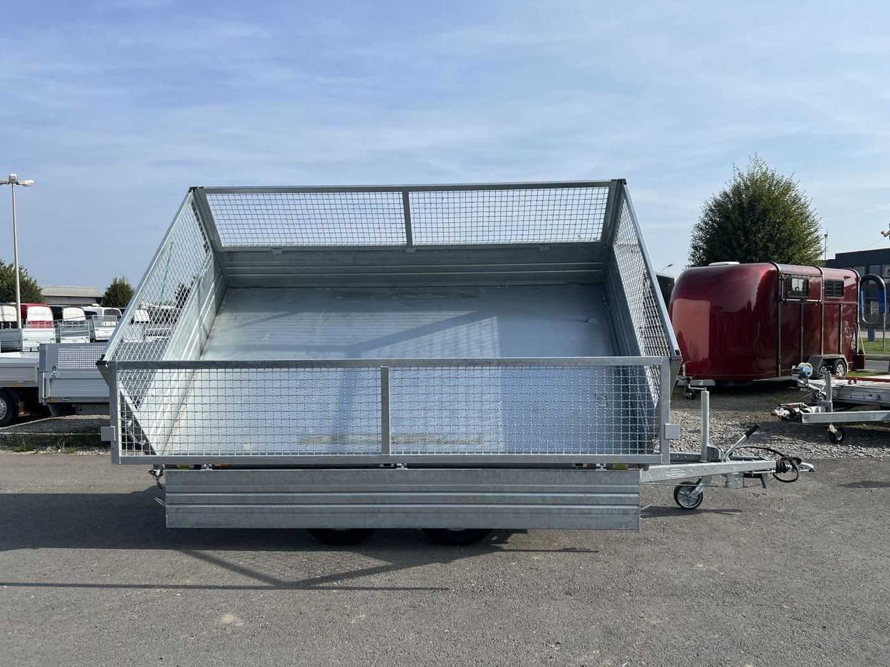 BOECKMANN DK-ST 3218/27 P Gitter Dreiseitenkipper - Reboque basculante: foto 4 BOECKMANN DK-ST 3218/27 P Gitter Dreiseitenkipper - Reboque basculante: foto 4