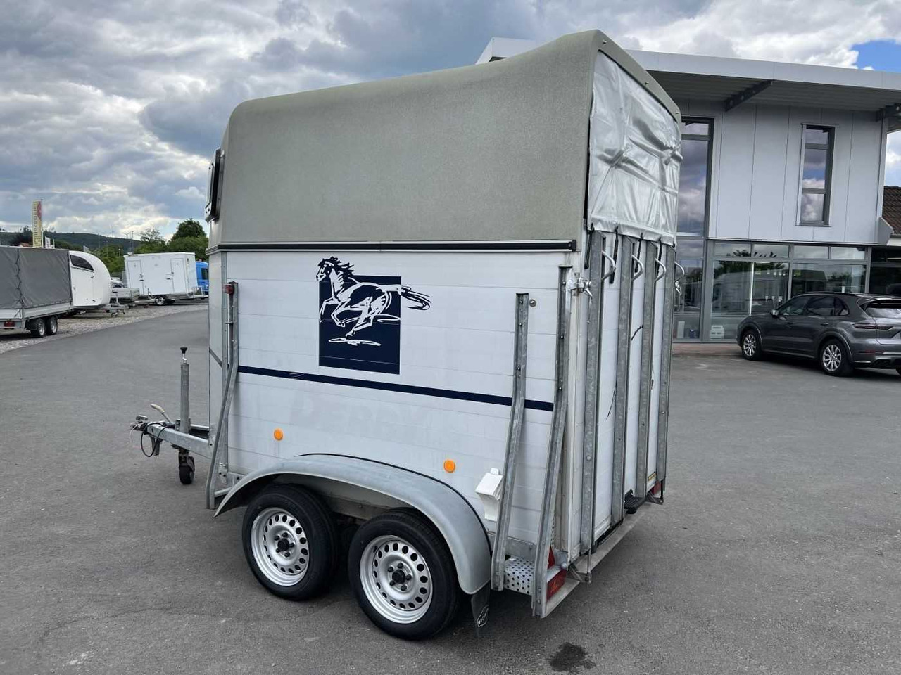 BOECKMANN Duo AP Pferdetransporter Viehanhänger - Reboque para cavalos: foto 5 BOECKMANN Duo AP Pferdetransporter Viehanhänger - Reboque para cavalos: foto 5