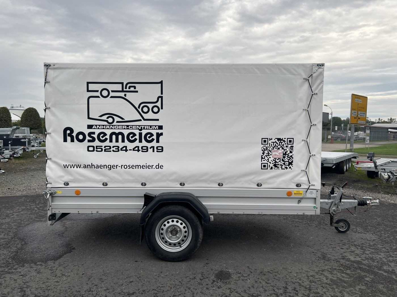 BOECKMANN TL-AL 3015/135 Plane weiß Kastenanhänger gebrems - Reboque para carros: foto 1 BOECKMANN TL-AL 3015/135 Plane weiß Kastenanhänger gebrems - Reboque para carros: foto 1
