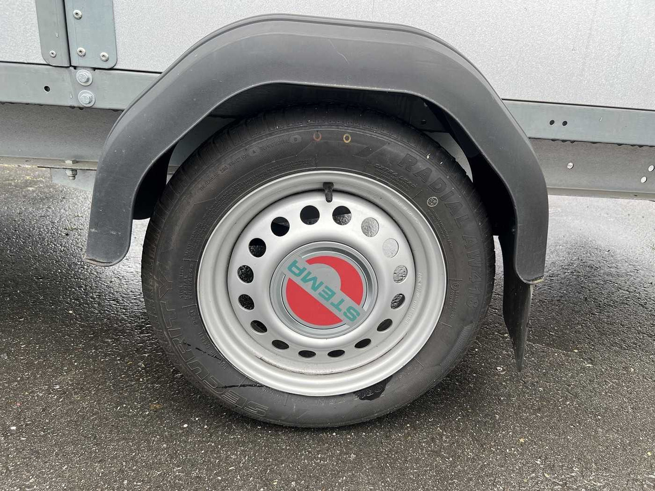 STEMA Rex 30 Plane Kastenanhänger ungebremst - Reboque para carros: foto 4 STEMA Rex 30 Plane Kastenanhänger ungebremst - Reboque para carros: foto 4
