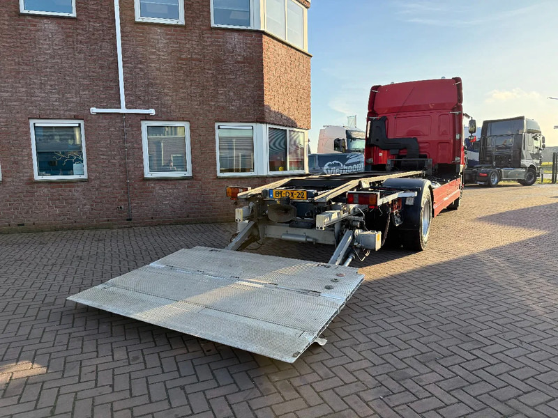 DAF CF 75 CF75-250 4X2 SPACECAB/RENOVA/STEEL/AIR/AIRCO/HOLLAND TRUCK - Camião transportador de contêineres/ Caixa móvel: foto 4 DAF CF 75 CF75-250 4X2 SPACECAB/RENOVA/STEEL/AIR/AIRCO/HOLLAND TRUCK - Camião transportador de contêineres/ Caixa móvel: foto 4