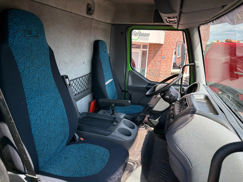 DAF LF 55 LF55-180 Machinetransporter / 6 cilinder / Manual / 7m / low kilometers - Camião transporte de veículos: foto 2 DAF LF 55 LF55-180 Machinetransporter / 6 cilinder / Manual / 7m / low kilometers - Camião transporte de veículos: foto 2