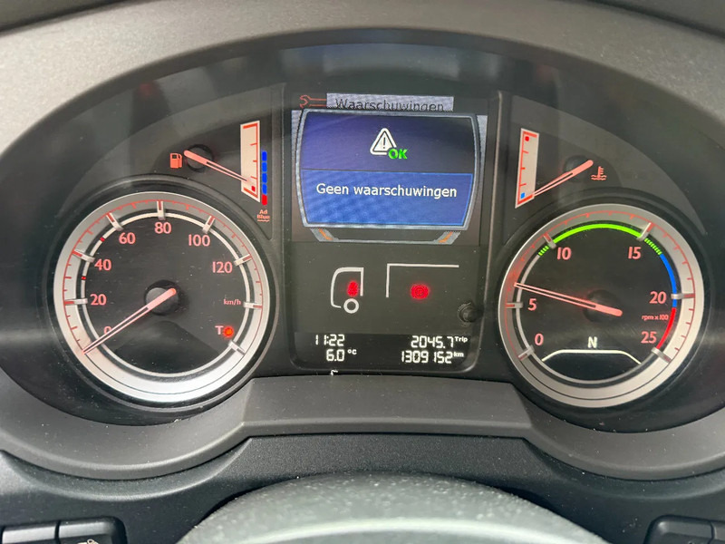 DAF XF 460 XF460 6X2 SCC EURO6 CHASSIS - HOLLAND TRUCK - SMART TACHO -TOP CONDITION!!!! - Camião chassi: foto 4 DAF XF 460 XF460 6X2 SCC EURO6 CHASSIS - HOLLAND TRUCK - SMART TACHO -TOP CONDITION!!!! - Camião chassi: foto 4