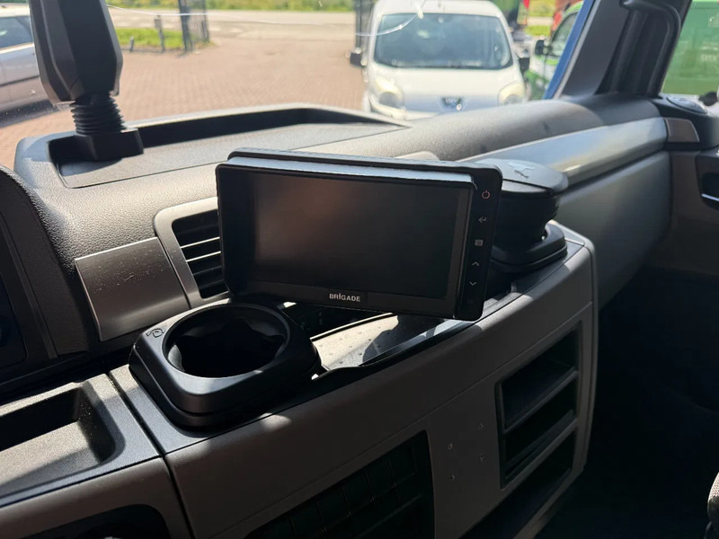 Camião furgão MAN TGL TGL 12.190 BL Koffer mit Ladebordwand Top Zustand !!!!!!!!: foto 10 Camião furgão MAN TGL TGL 12.190 BL Koffer mit Ladebordwand Top Zustand !!!!!!!!: foto 10