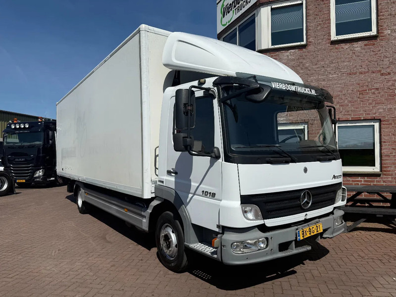 Mercedes-Benz Atego 1018 Atego 1018L Koffer mit LBW /Schalgetriebe/Klima/Euro5 - Camião furgão: foto 1 Mercedes-Benz Atego 1018 Atego 1018L Koffer mit LBW /Schalgetriebe/Klima/Euro5 - Camião furgão: foto 1