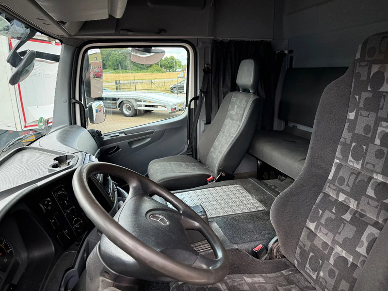 Mercedes-Benz Axor 1829 Axor 1829L BDF Mit Wechselkoffer+LBW Top NL Truck - Camião furgão: foto 3 Mercedes-Benz Axor 1829 Axor 1829L BDF Mit Wechselkoffer+LBW Top NL Truck - Camião furgão: foto 3