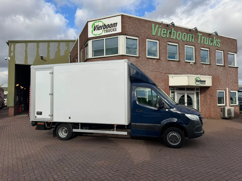 Mercedes-Benz Sprinter Sprinter 515CDI bakwagen met klep / automaat / MBUX /Navi / Airco / Camera / Top - Carrinha de contentor: foto 3 Mercedes-Benz Sprinter Sprinter 515CDI bakwagen met klep / automaat / MBUX /Navi / Airco / Camera / Top - Carrinha de contentor: foto 3