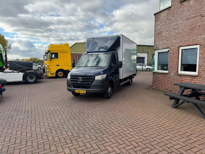 Mercedes-Benz Sprinter Sprinter 515CDI bakwagen met klep / automaat / MBUX /Navi / Airco / Camera / Top - Carrinha de contentor: foto 2 Mercedes-Benz Sprinter Sprinter 515CDI bakwagen met klep / automaat / MBUX /Navi / Airco / Camera / Top - Carrinha de contentor: foto 2