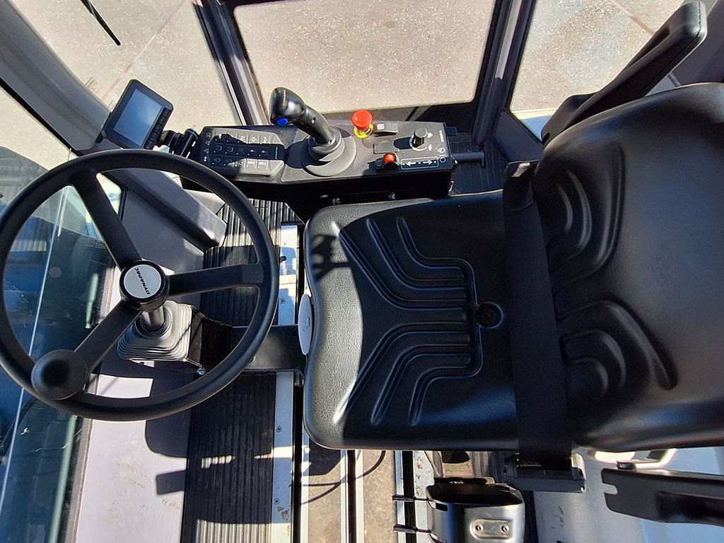 DYNAPAC CP1200W - Compactador de pneus: foto 4 DYNAPAC CP1200W - Compactador de pneus: foto 4