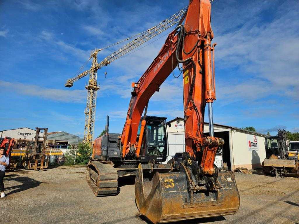 Escavadora de rastos HITACHI ZX 210 LC: foto 11