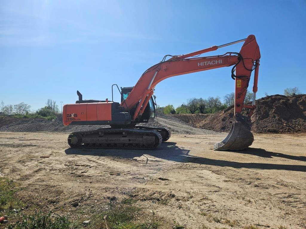HITACHI ZX 250 LCN-5 - Escavadora de rastos: foto 1 HITACHI ZX 250 LCN-5 - Escavadora de rastos: foto 1