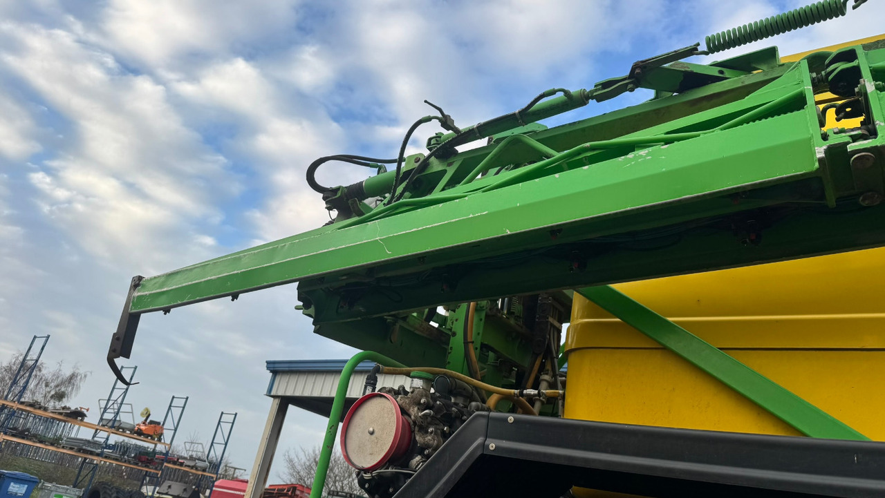 Dammann DT 2500 H 6000l 30 m - Pulverizador automotor: foto 3 Dammann DT 2500 H 6000l 30 m - Pulverizador automotor: foto 3