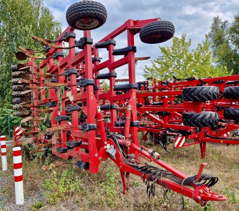 Horsch Tiger 8AS Reifenpacker - Cultivador: foto 1 Horsch Tiger 8AS Reifenpacker - Cultivador: foto 1