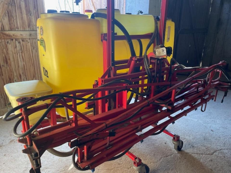 Feldspritze 800 ltr. Rau D2 - Pulverizador montado: foto 4 Feldspritze 800 ltr. Rau D2 - Pulverizador montado: foto 4