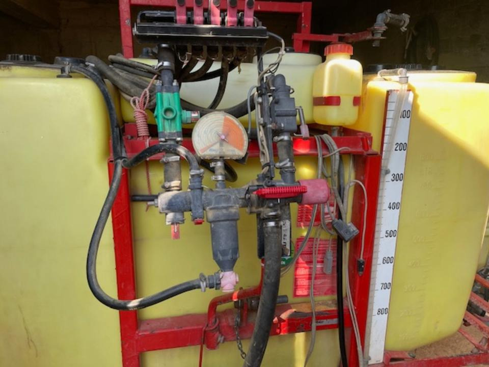 Feldspritze 800 ltr. Rau D2 - Pulverizador montado: foto 3 Feldspritze 800 ltr. Rau D2 - Pulverizador montado: foto 3