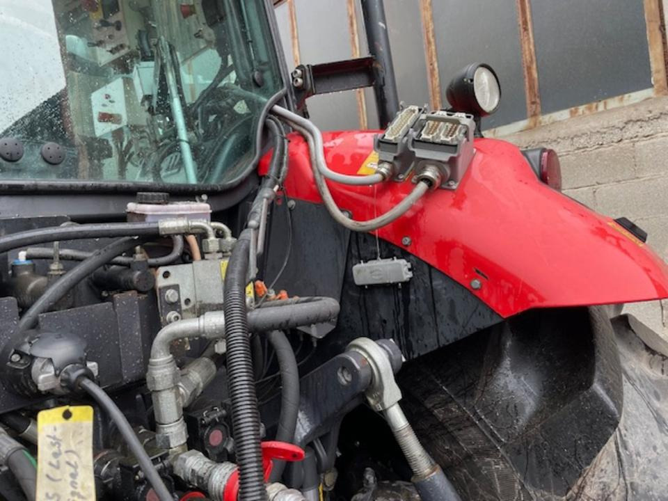 Forst-Traktor MC Cormick X70.70 - Trator florestal: foto 5 Forst-Traktor MC Cormick X70.70 - Trator florestal: foto 5