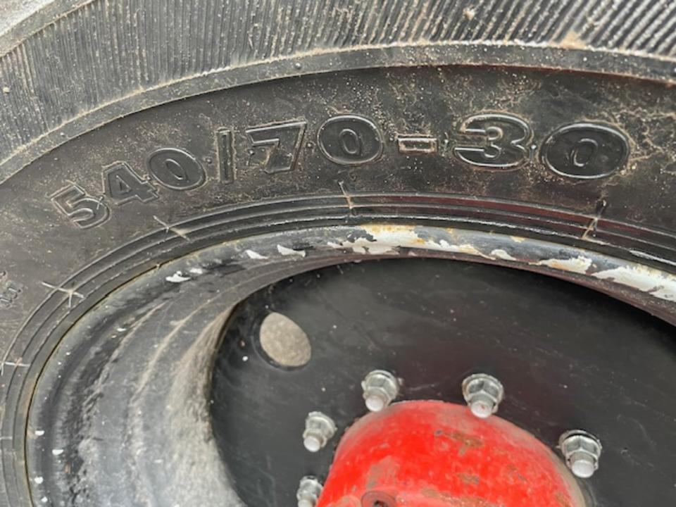 Trator florestal Forst-Traktor MC Cormick X70.70: foto 13