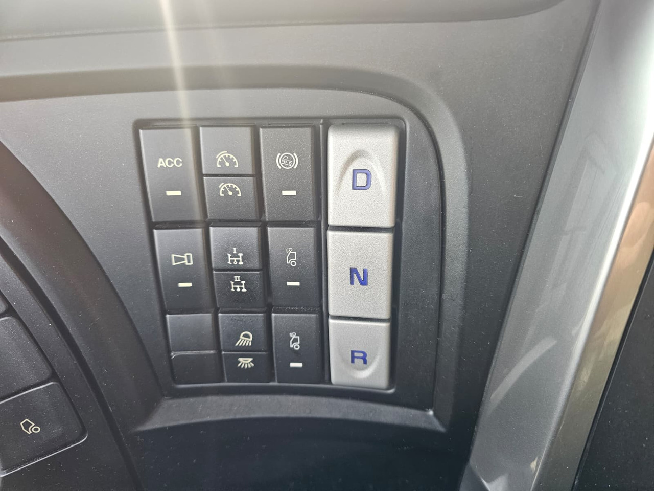 Camião transportador de contêineres/ Caixa móvel Iveco Stralis 560 6x4: foto 22