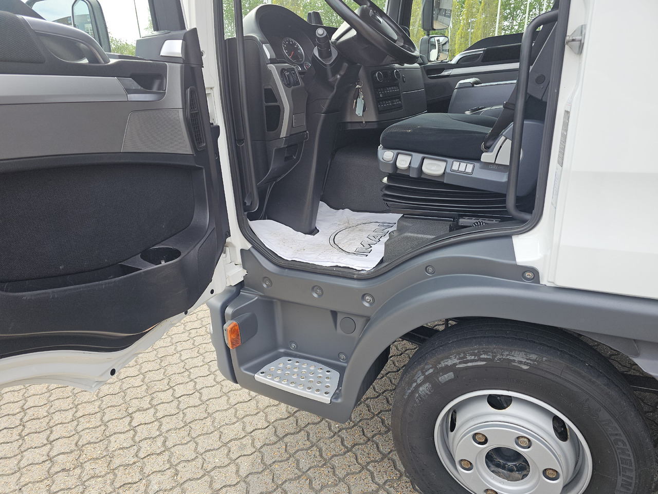 Camião basculante, Camião grua MAN TGL 10.220: foto 28