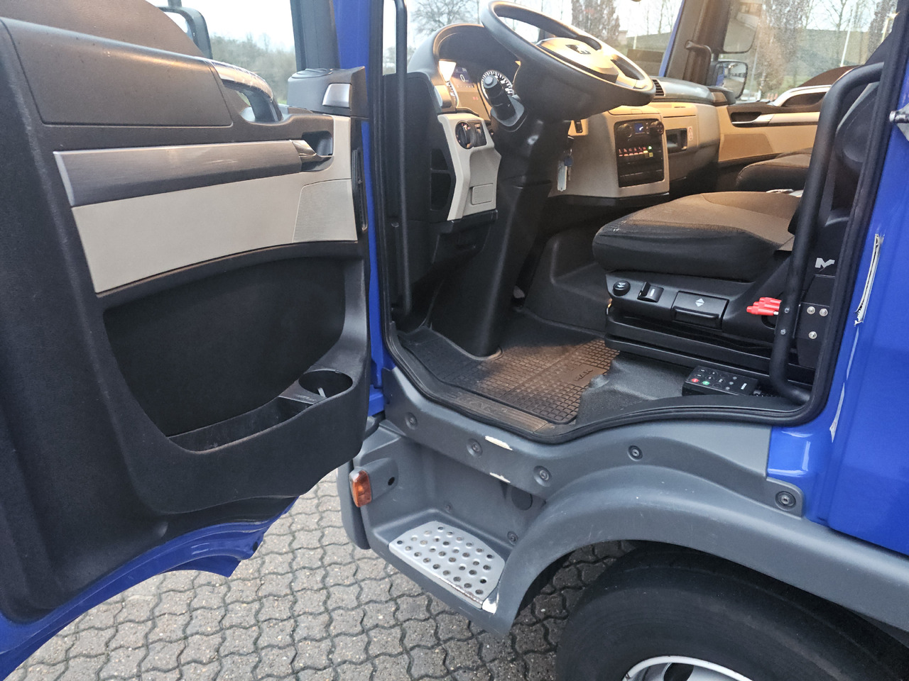 MAN TGL 12.190 BL - Camião polibenne: foto 5 MAN TGL 12.190 BL - Camião polibenne: foto 5