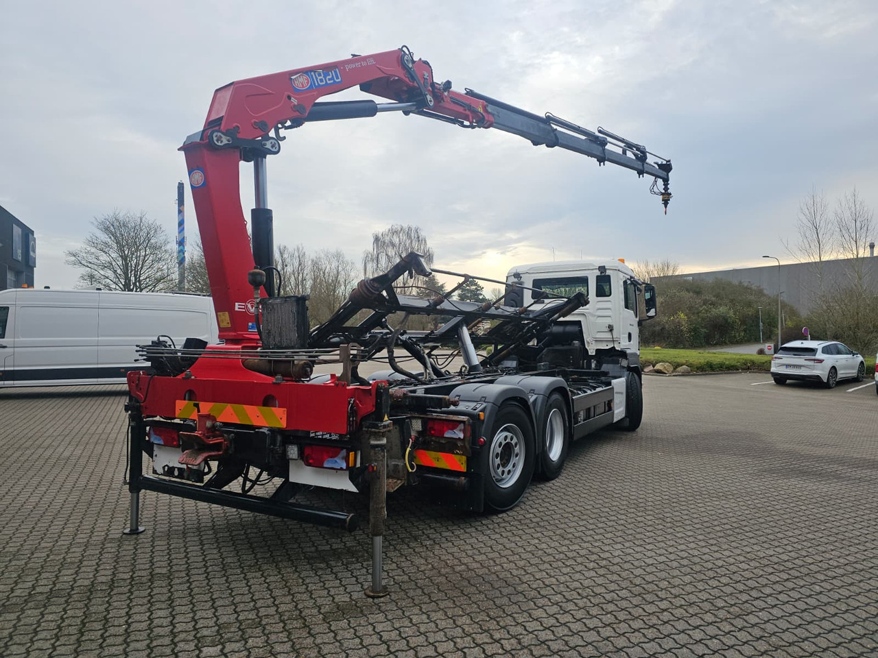 MAN TGS 26.400 6X2-4 - Camião transportador de contêineres/ Caixa móvel, Camião grua: foto 4 MAN TGS 26.400 6X2-4 - Camião transportador de contêineres/ Caixa móvel, Camião grua: foto 4