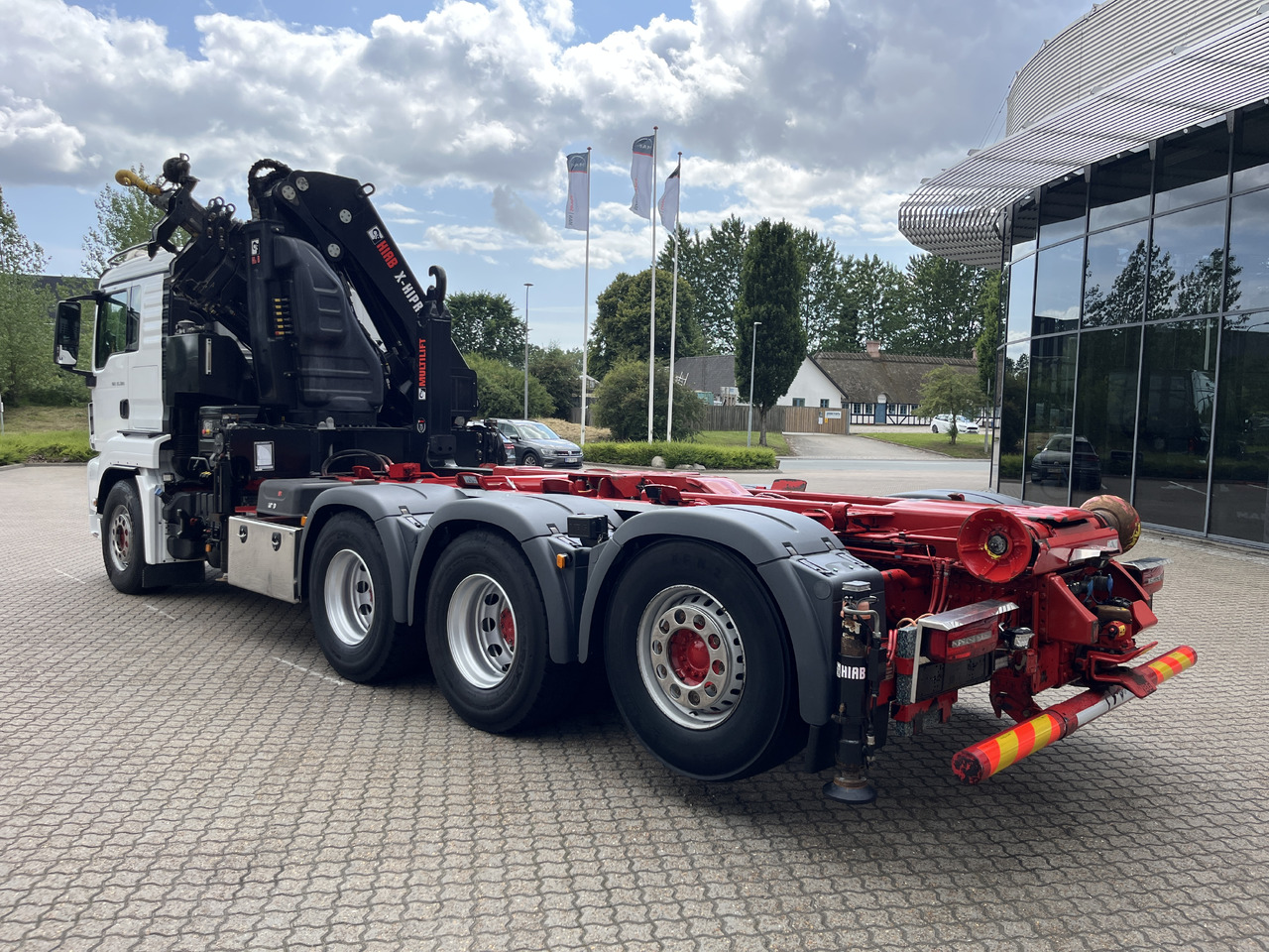 MAN TGS 35.500 8x4 - Camião transportador de contêineres/ Caixa móvel, Camião grua: foto 3 MAN TGS 35.500 8x4 - Camião transportador de contêineres/ Caixa móvel, Camião grua: foto 3