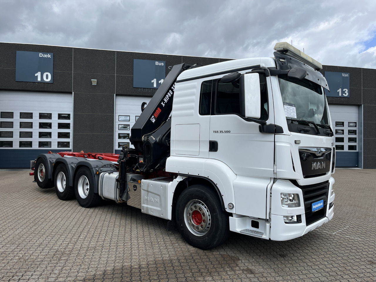 MAN TGS 35.500 8x4 - Camião transportador de contêineres/ Caixa móvel, Camião grua: foto 2 MAN TGS 35.500 8x4 - Camião transportador de contêineres/ Caixa móvel, Camião grua: foto 2