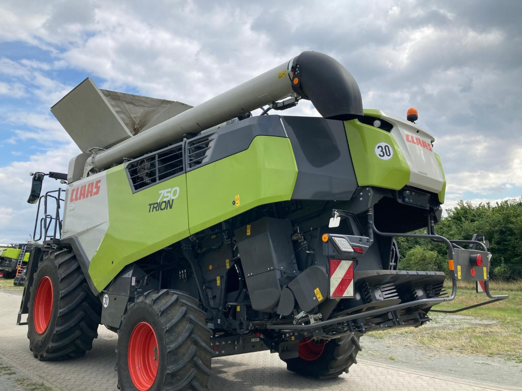 CLAAS Trion 750 - Ceifeira debulhadora: foto 5 CLAAS Trion 750 - Ceifeira debulhadora: foto 5