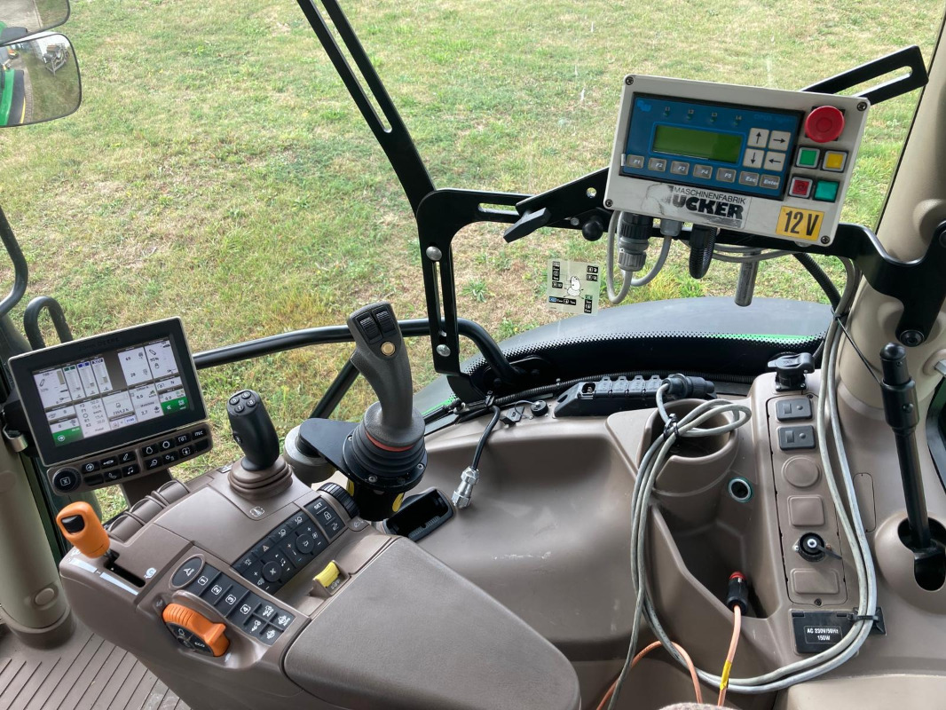 John Deere 6110R - Trator: foto 3 John Deere 6110R - Trator: foto 3