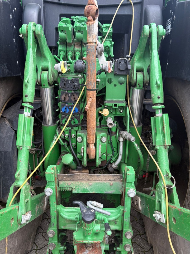John Deere 6195R - Trator: foto 2 John Deere 6195R - Trator: foto 2