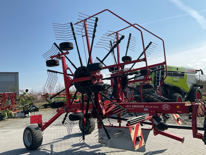 Lely Hibiscus 815 CD Vario - Ancinho enleirador: foto 1 Lely Hibiscus 815 CD Vario - Ancinho enleirador: foto 1