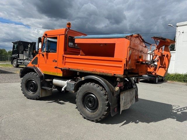 Mercedes-Benz Unimog 418/10 Winterdienst2000 - Camião basculante: foto 3 Mercedes-Benz Unimog 418/10 Winterdienst2000 - Camião basculante: foto 3