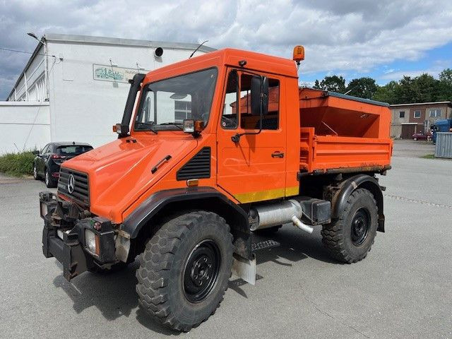 Mercedes-Benz Unimog 418/10 Winterdienst2000 - Camião basculante: foto 4 Mercedes-Benz Unimog 418/10 Winterdienst2000 - Camião basculante: foto 4