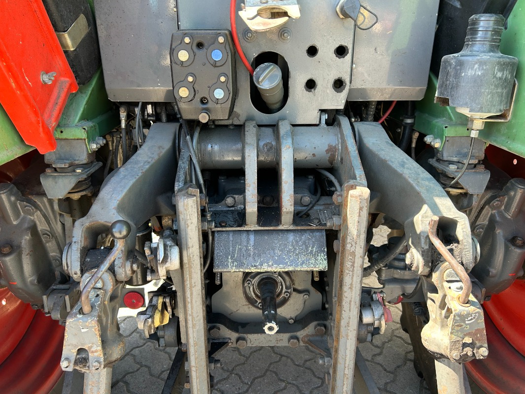 Fendt Farmer 310 - Trator: foto 4 Fendt Farmer 310 - Trator: foto 4