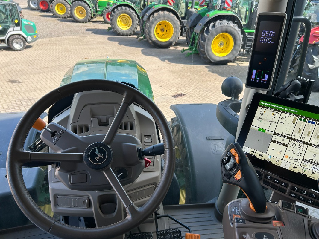 Trator John Deere 6R 215: foto 13
