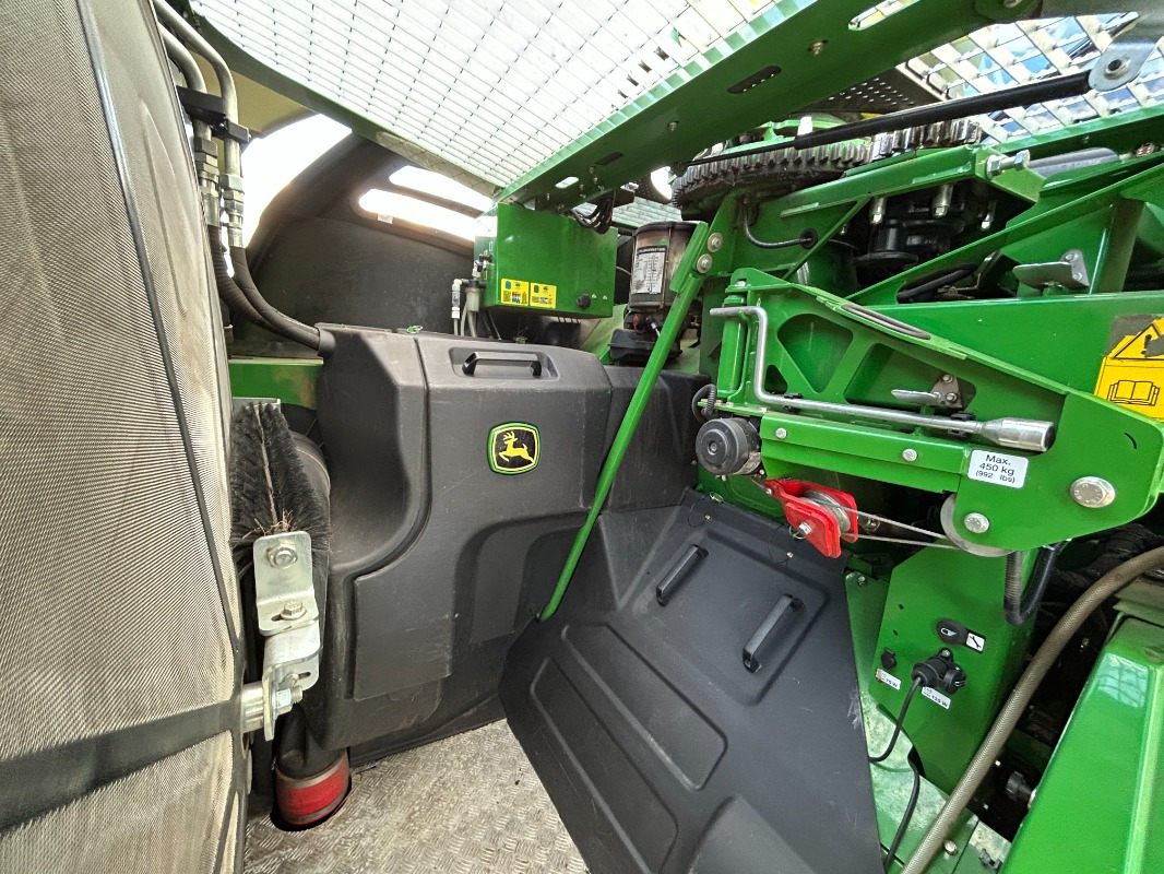 John Deere 8400 mit Kemper 475 Plus - Colheitadeira: foto 2 John Deere 8400 mit Kemper 475 Plus - Colheitadeira: foto 2