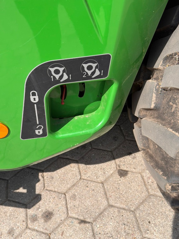 Empacotador de fardos John Deere V461R: foto 10