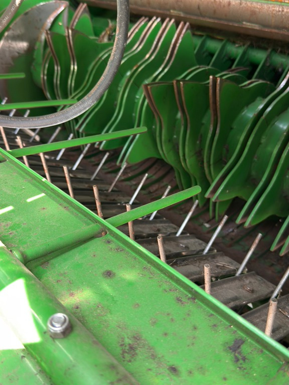 Empacotador de fardos John Deere V461R: foto 6