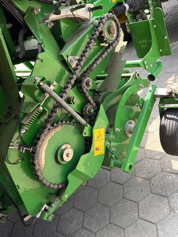Empacotador de fardos John Deere V461R: foto 11