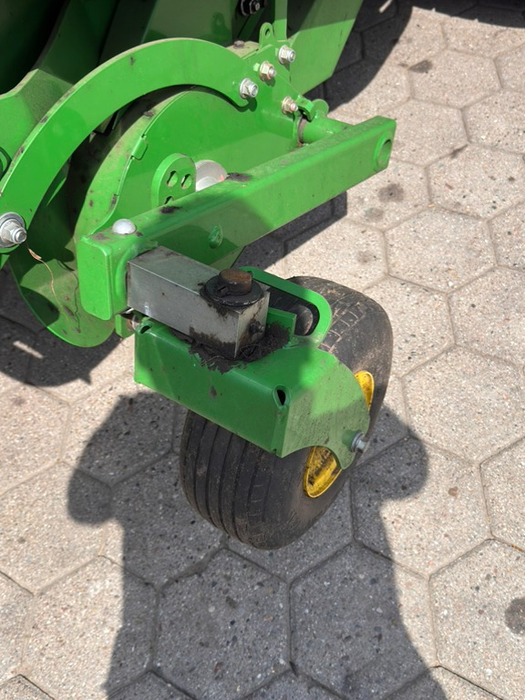 Empacotador de fardos John Deere V461R: foto 7
