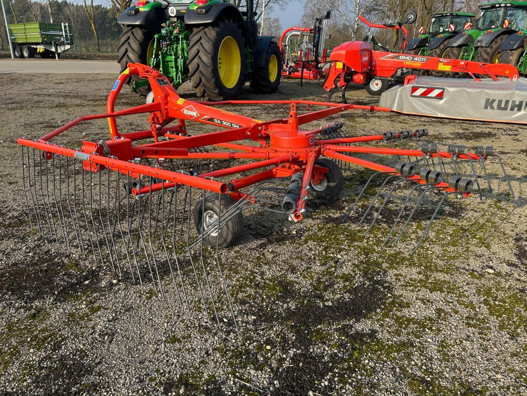 Kuhn GA 300 GM - Ancinho enleirador: foto 4 Kuhn GA 300 GM - Ancinho enleirador: foto 4