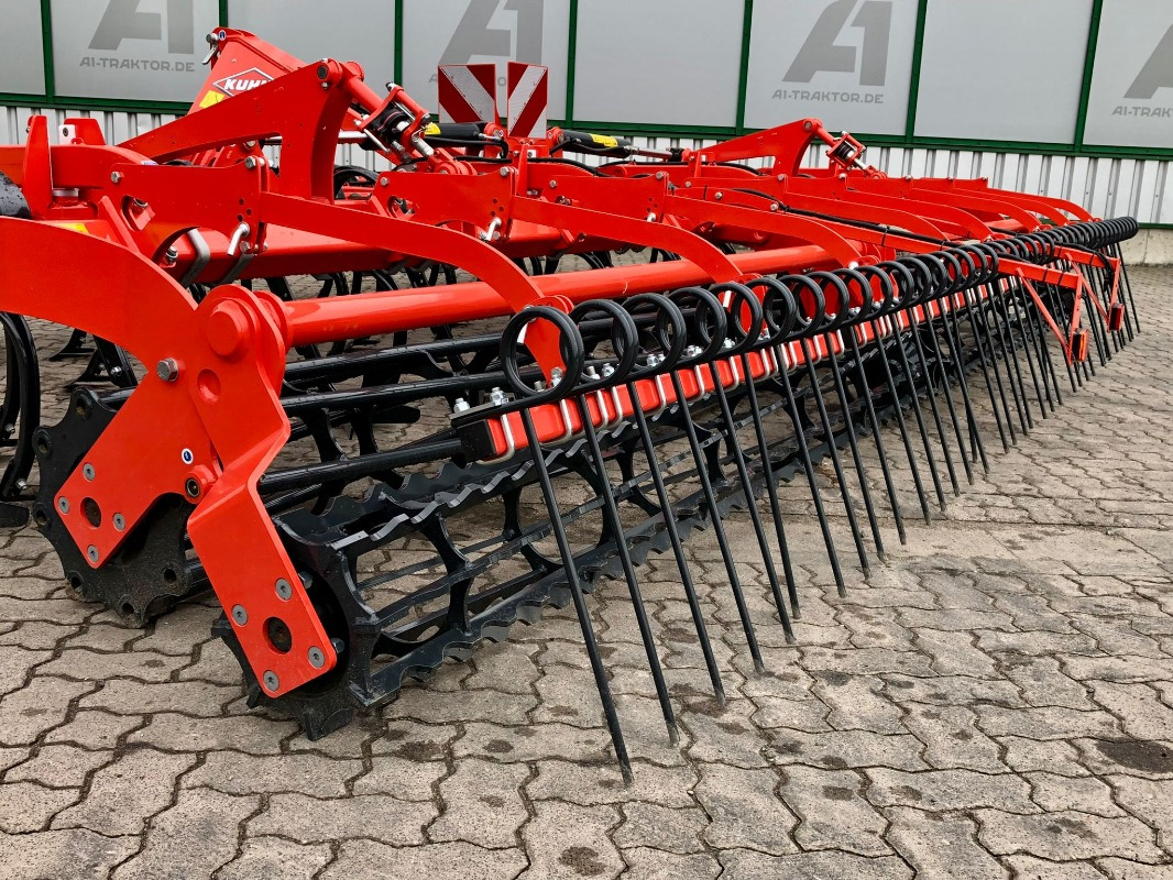Kuhn PROLANDER 600 R - Maquina para lavrar a terra: foto 2 Kuhn PROLANDER 600 R - Maquina para lavrar a terra: foto 2