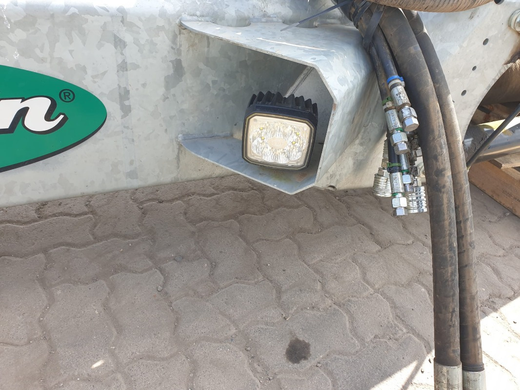 Samson PUMPENTURM - Distribuidor de fertilizantes: foto 4 Samson PUMPENTURM - Distribuidor de fertilizantes: foto 4