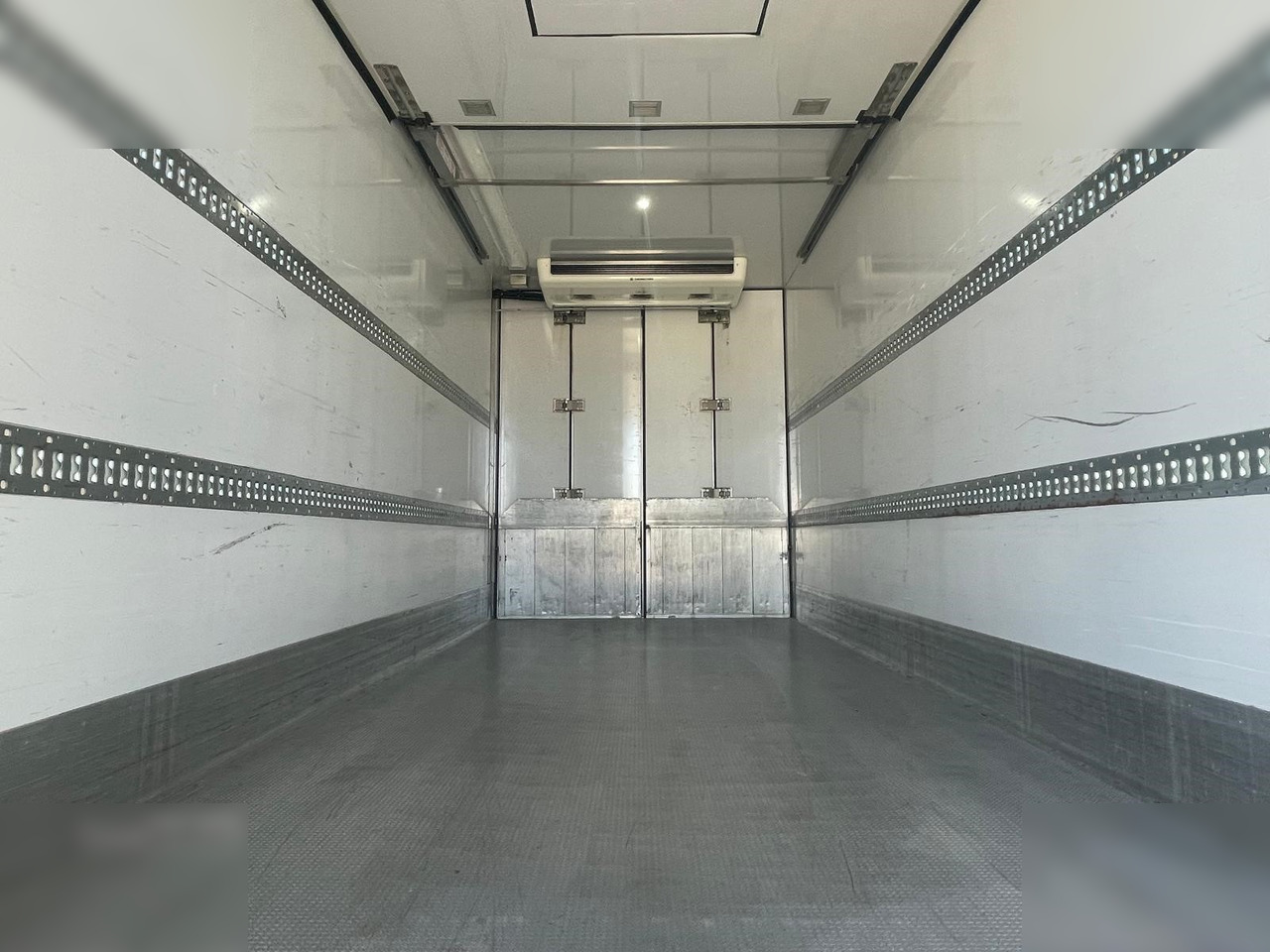 FAST - Reboque frigorífico: foto 4 FAST - Reboque frigorífico: foto 4