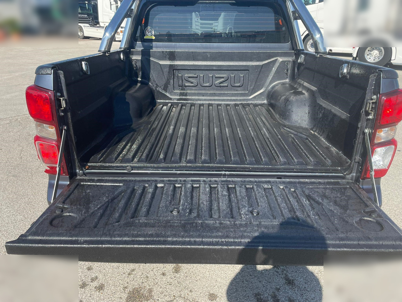 ISUZU D-MAX - Pick-up: foto 4 ISUZU D-MAX - Pick-up: foto 4