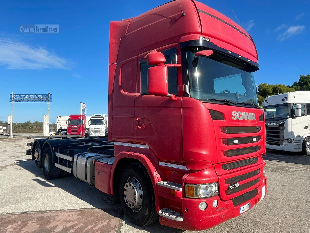 SCANIA R450 - Camião transportador de contêineres/ Caixa móvel: foto 1 SCANIA R450 - Camião transportador de contêineres/ Caixa móvel: foto 1