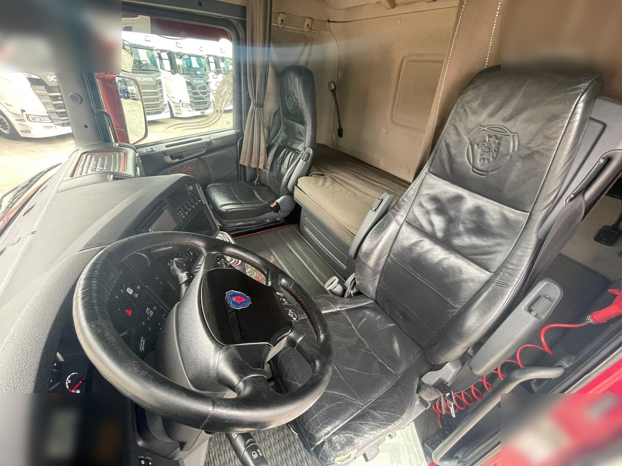 SCANIA R560 - Camião transportador de contêineres/ Caixa móvel: foto 5 SCANIA R560 - Camião transportador de contêineres/ Caixa móvel: foto 5