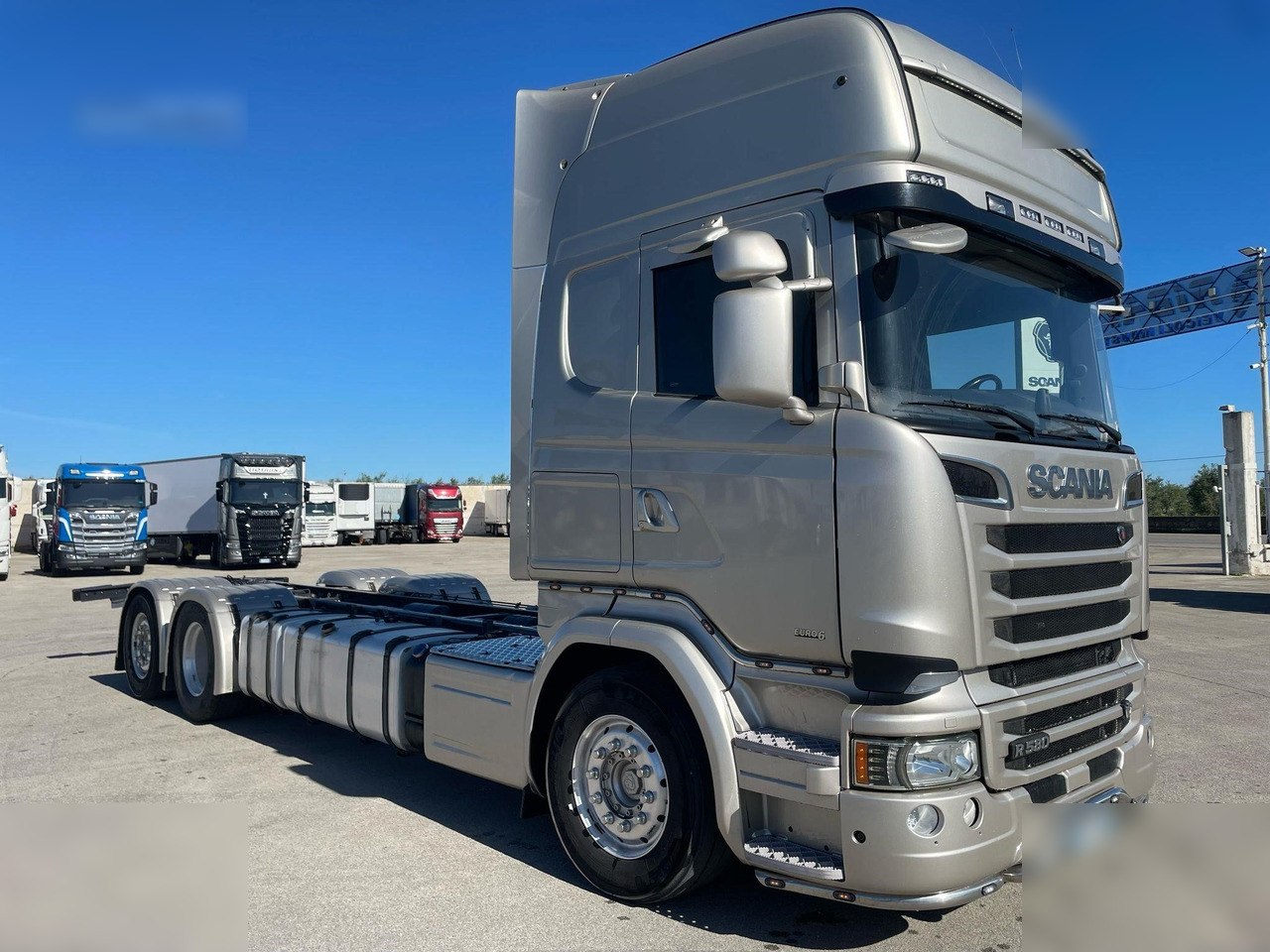 SCANIA R580 - Camião chassi: foto 2 SCANIA R580 - Camião chassi: foto 2